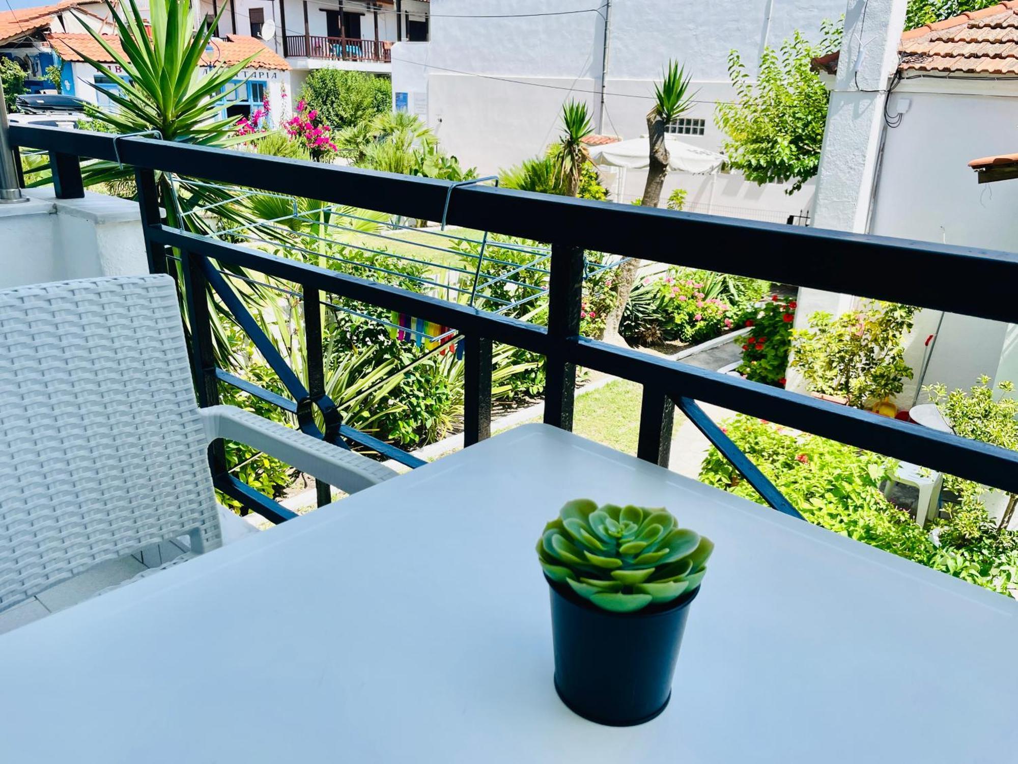 Thalassa Garden Studios Пефкохори Екстериор снимка