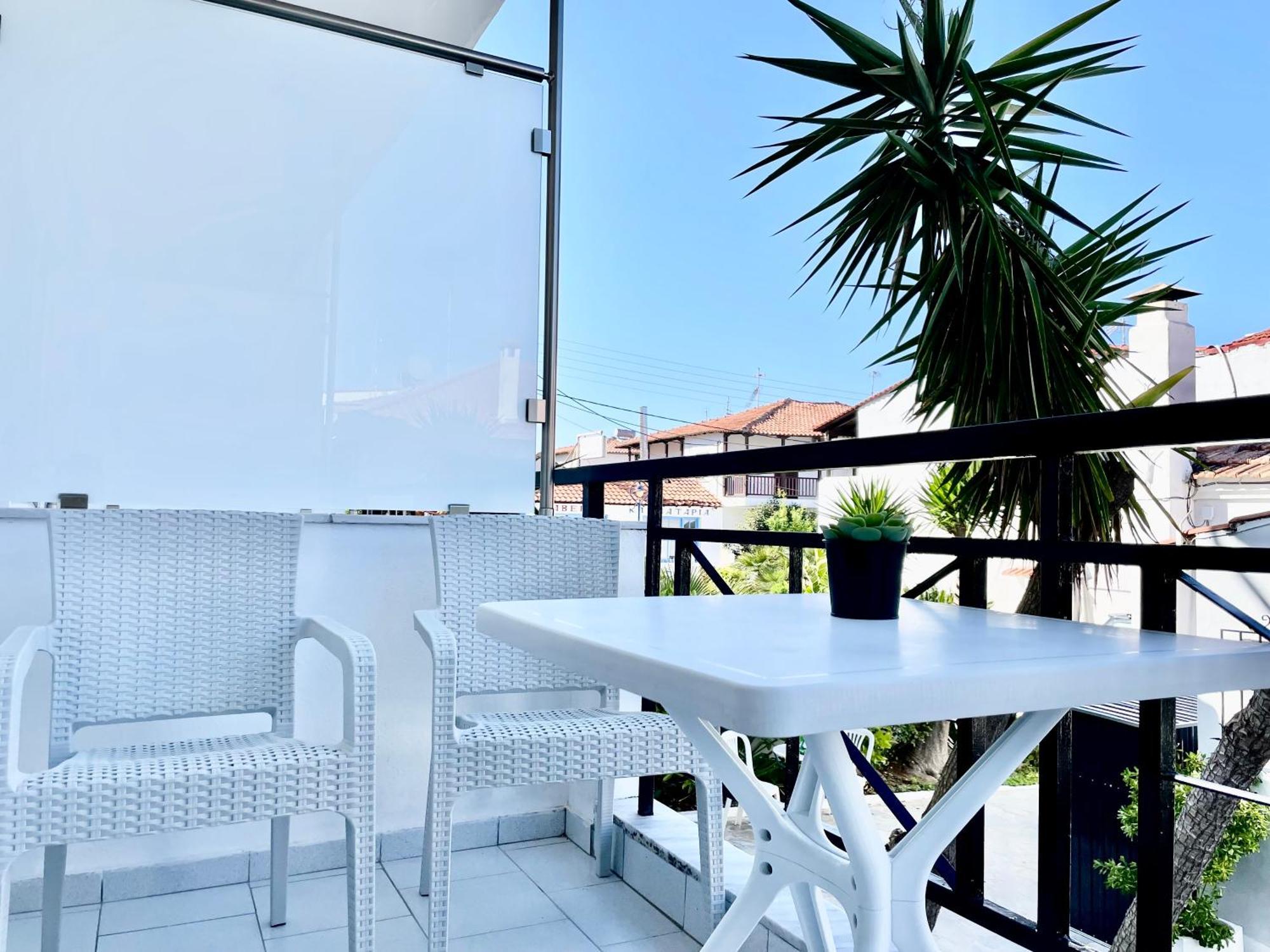 Thalassa Garden Studios Пефкохори Екстериор снимка